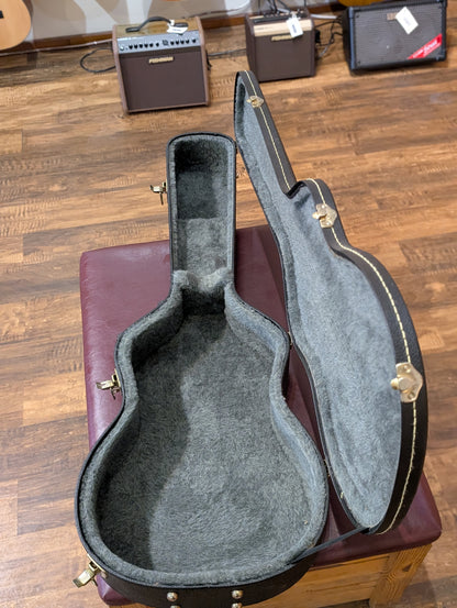 Parlor/000 Acoustic Guitar Case (Used)