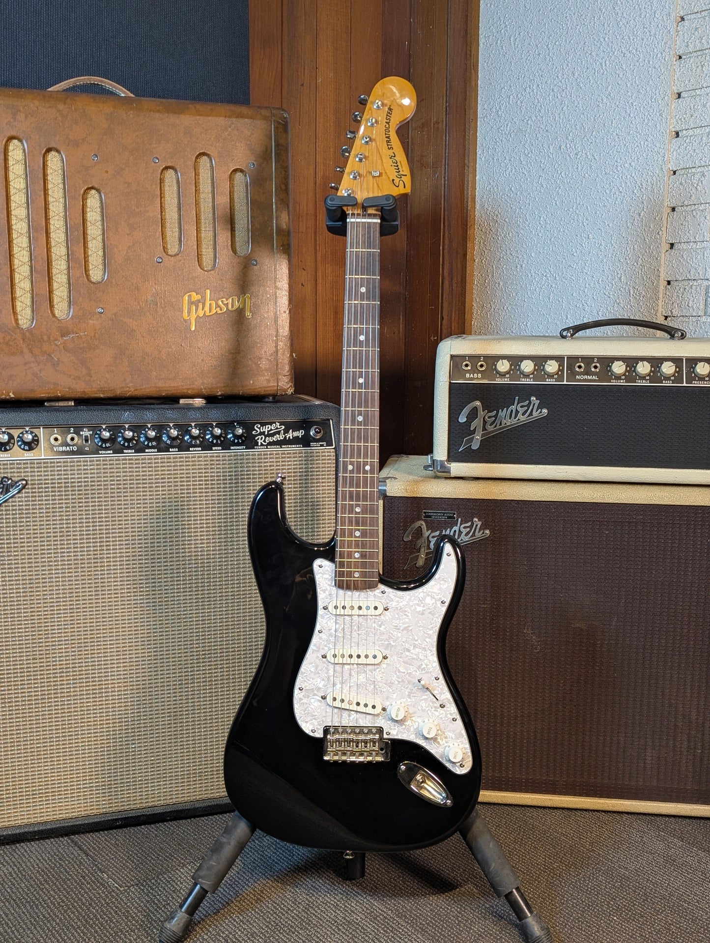 Squier Classic Vibe '70s Stratocaster Electric Guitar - Black (2022)