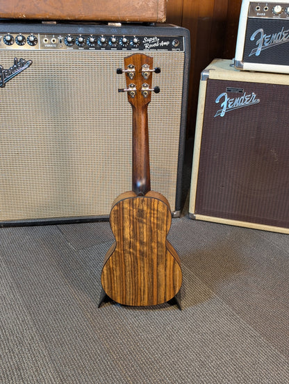 Eastman EU2-C Solid Wood Concert Ukulele w/Gig Bag - Natural (B-Stock Serial #M2408159)