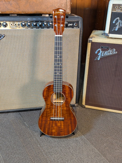 Eastman EU3-T Solid Wood Tenor Uklele w/Case - Classic Finish (B-Stock Serial #M2319178)
