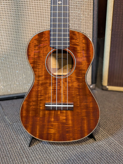 Eastman EU3-T Solid Wood Tenor Uklele w/Case - Classic Finish (B-Stock Serial #M2319178)