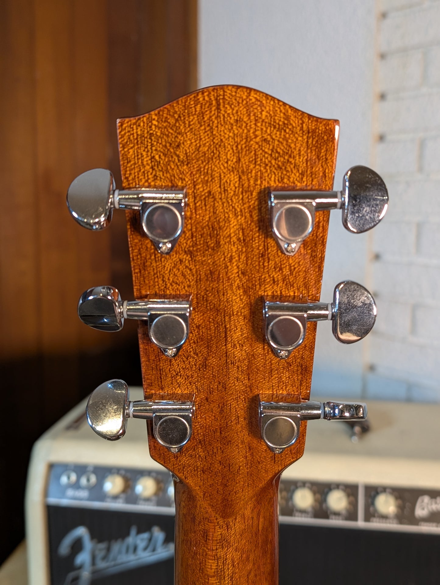 Eastman AC122-2CE Deluxe Acoustic/Electric Guitar w/Gig Bag - Sunburst (B-Stock Serial #M2406708)