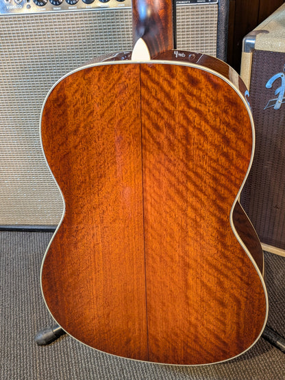 Eastman E6-LGSS-TC Slope Shoulder Thermo-Cure Acoustic Guitar w/Case - Sunburst (Serial #M2439148)