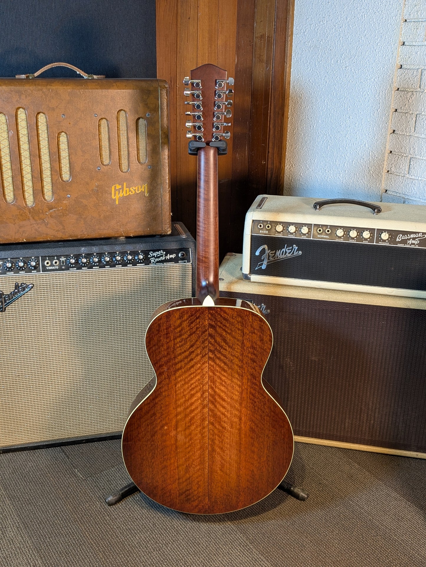 Eastman AC330E 12-String Jumbo Acoustic/Electric Guitar w/Case - Sunburst (B-Stock Serial #M2436560)