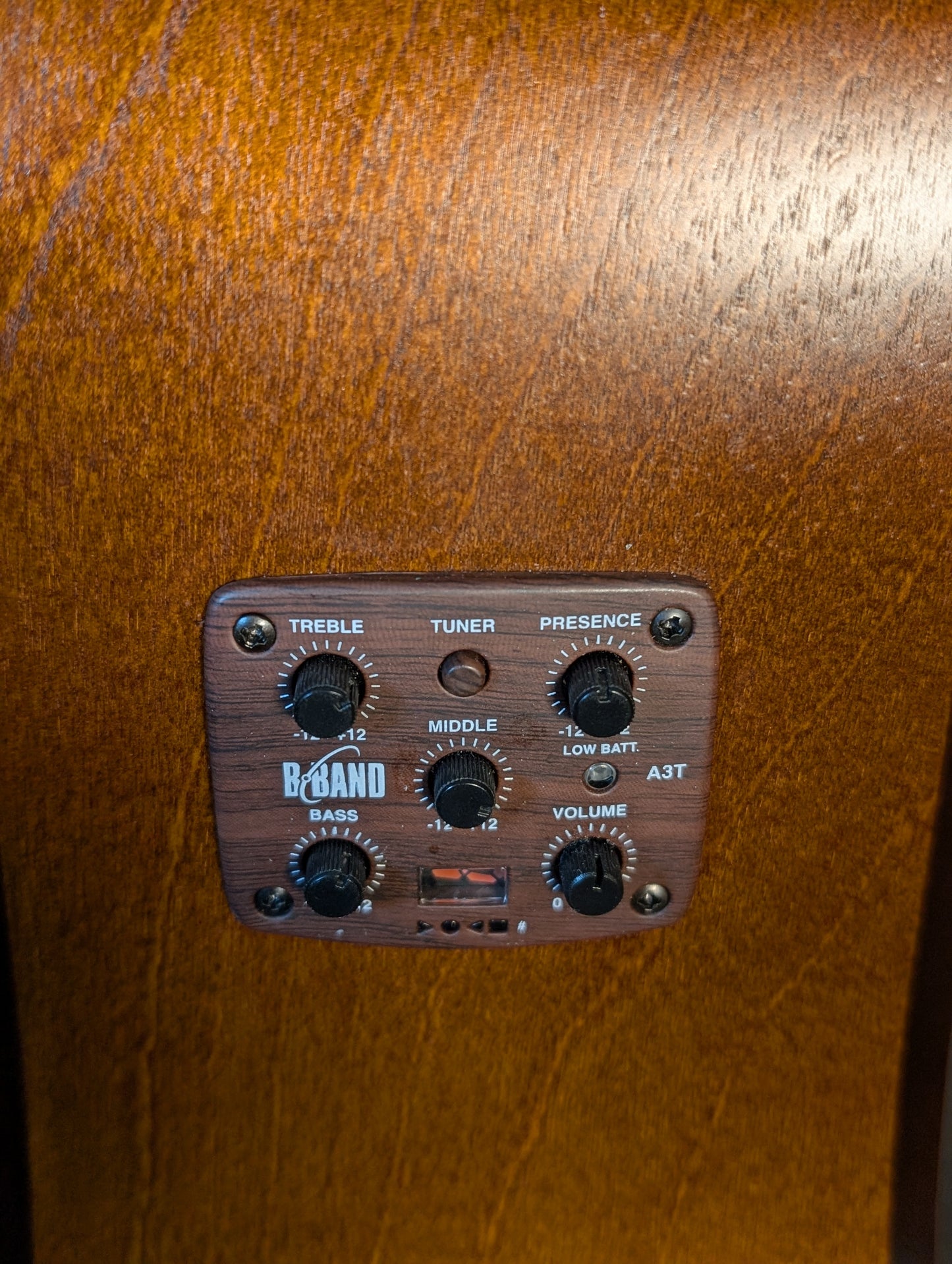 Simon & Patrick Songsmith CW Acoustic/Electric Guitar w/Case - Sunburst (Used)