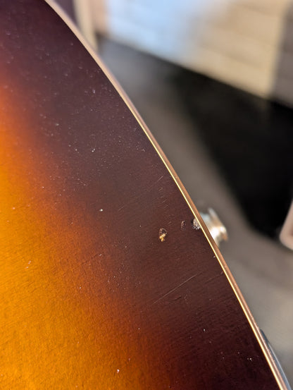 Simon & Patrick Songsmith CW Acoustic/Electric Guitar w/Case - Sunburst (Used)