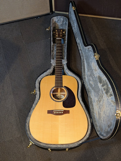 Simon & Patrick Showcase Mahogany Acoustic Guitar w/Pickup & Case - Natural (Used)