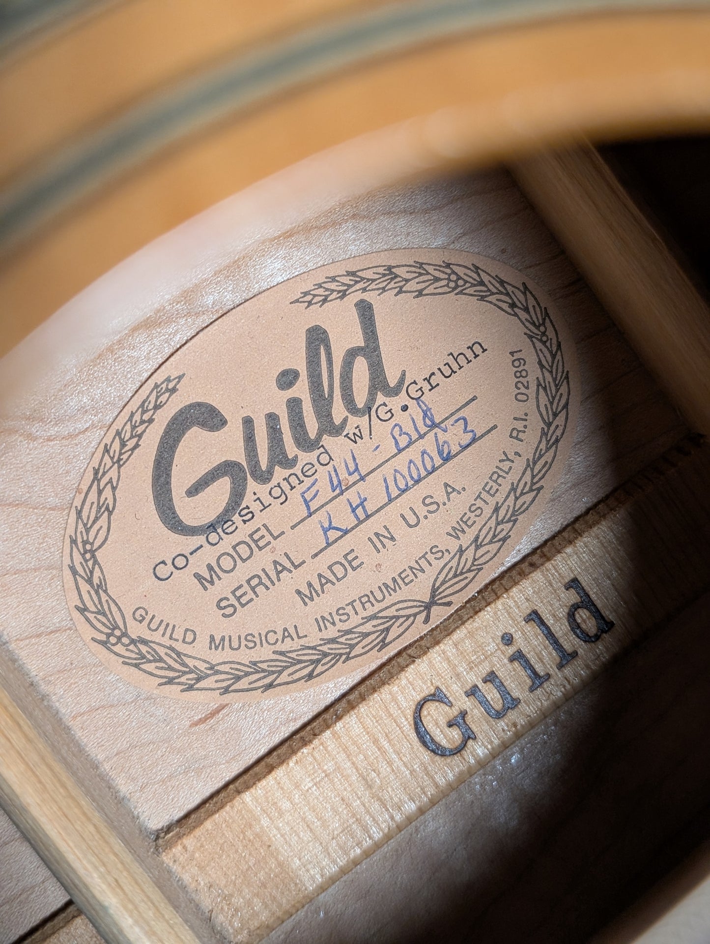 Guild F-44 Mini Jumbo Acoustic Guitar w/Case - Blonde (1983-1984)