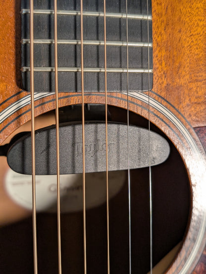 Taylor GS Mini Mahogany Acoustic/Electric Guitar w/Gig Bag (2013)