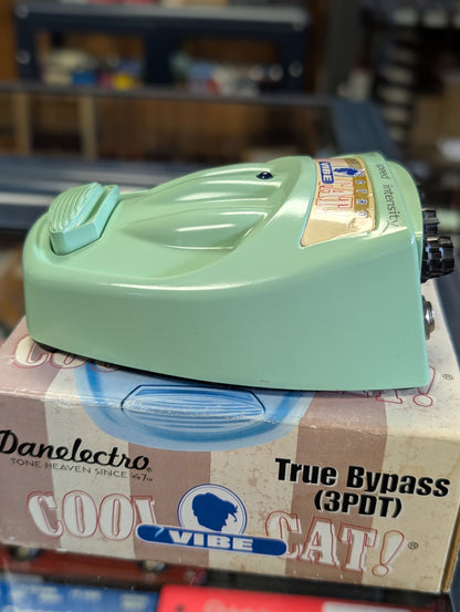 Danelectro Cool Cat Vibe Pedal w/Box (Used)