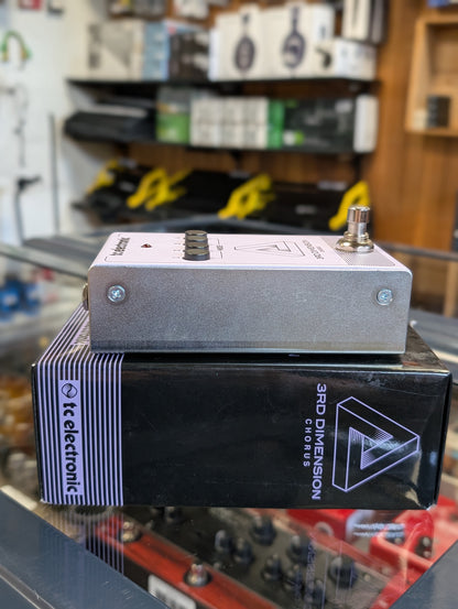 TC Electronic 3rd Dimension Analog Chorus Pedal w/Box (Used)