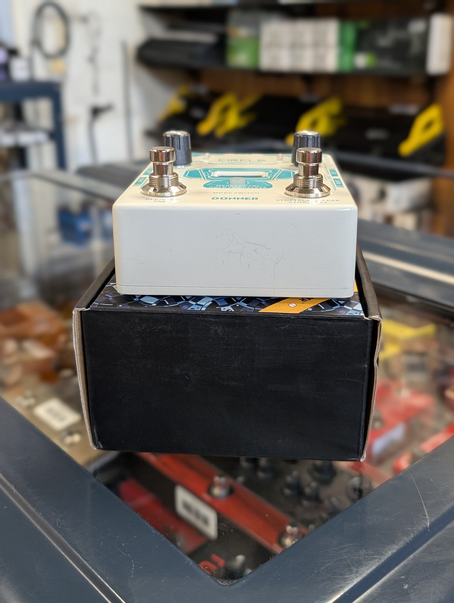 Donner Circle Looper & Drum Machine Pedal w/Box (Used)