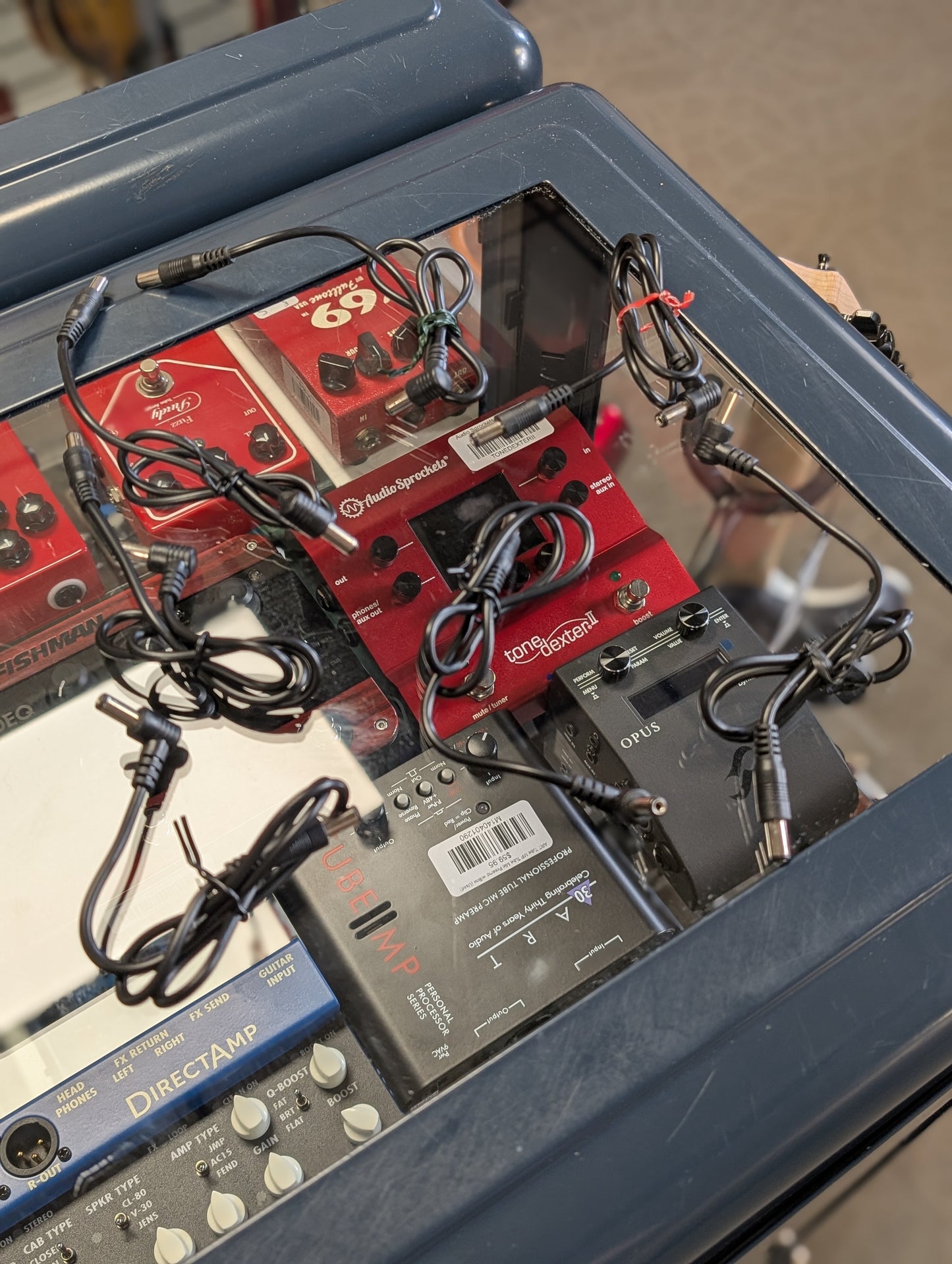 Outlaw Effects Iron Horse Power Supply & Tuner (Used)