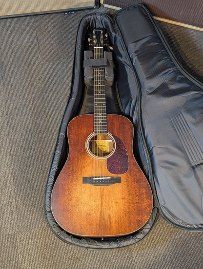 Eastman E1D Dreadnought Acoustic Guitar w/Gig Bag - Classic Finish (Serial #M2436661)
