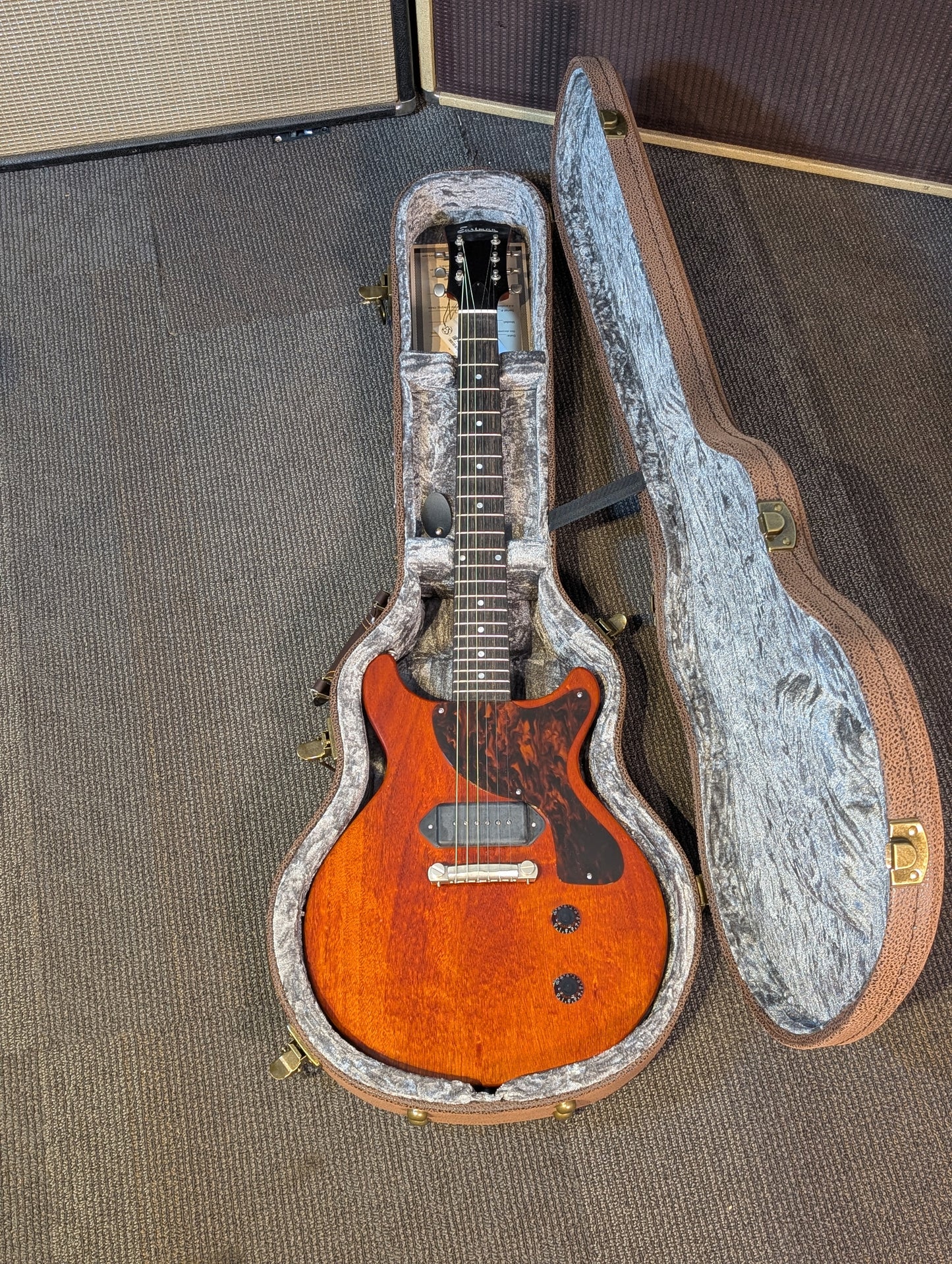 Eastman SB55DC/TV Double Cutaway Electric Guitar w/Case - Vintage Classic Finish (Serial #K2401157)