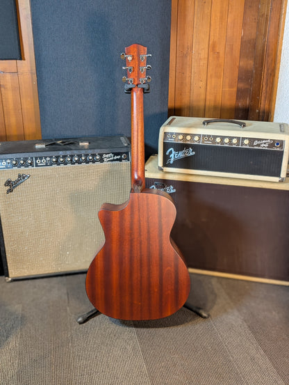 Eastman AC122-1CE Grand Auditorium Acoustic/Electric Guitar w/Gig Bag - Natural (B-Stock Serial #M2201467)
