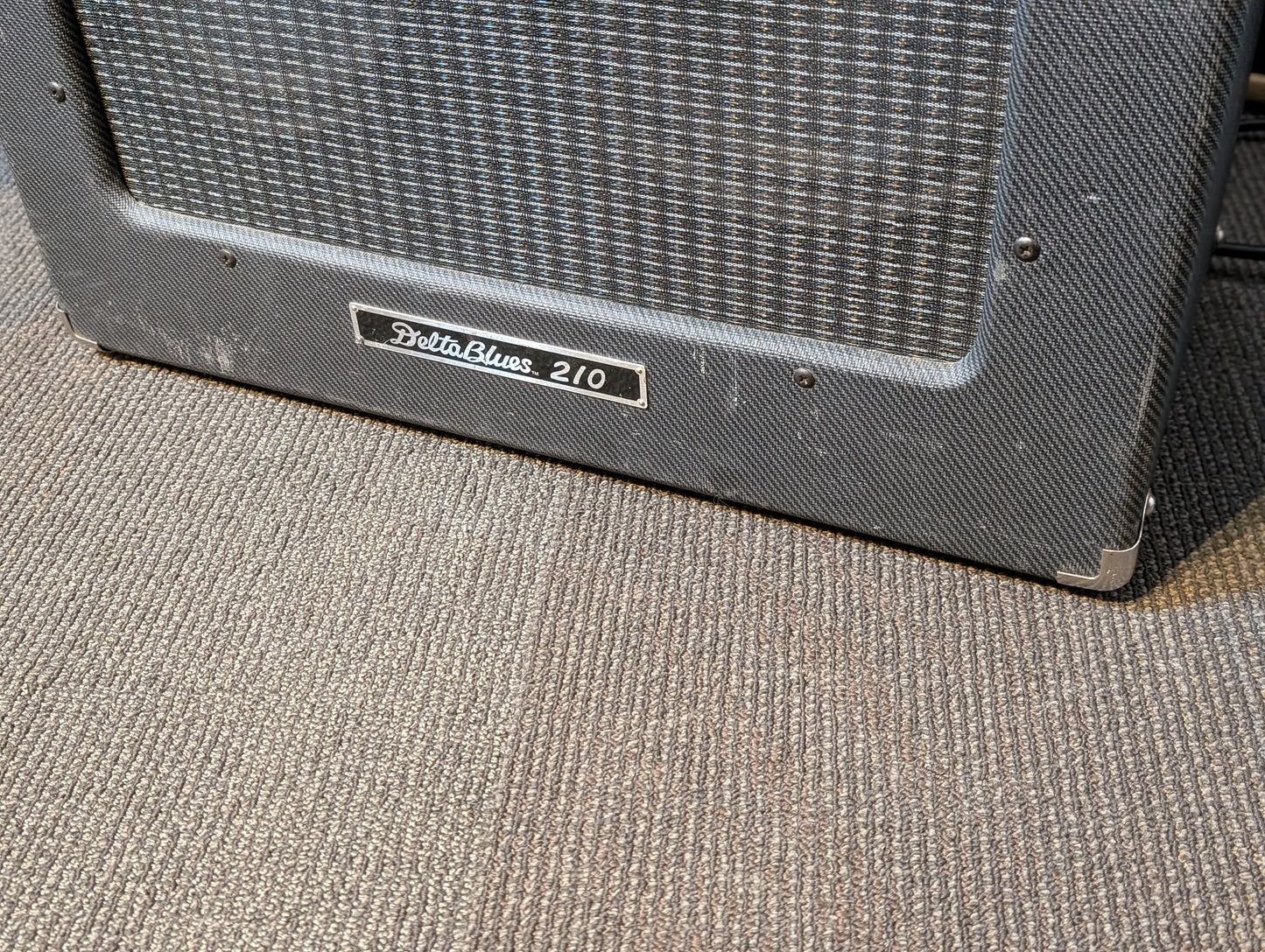 Peavey Delta Blues 210 2x10" 30w Guitar Combo Amplifier - Black Tweed (Used)