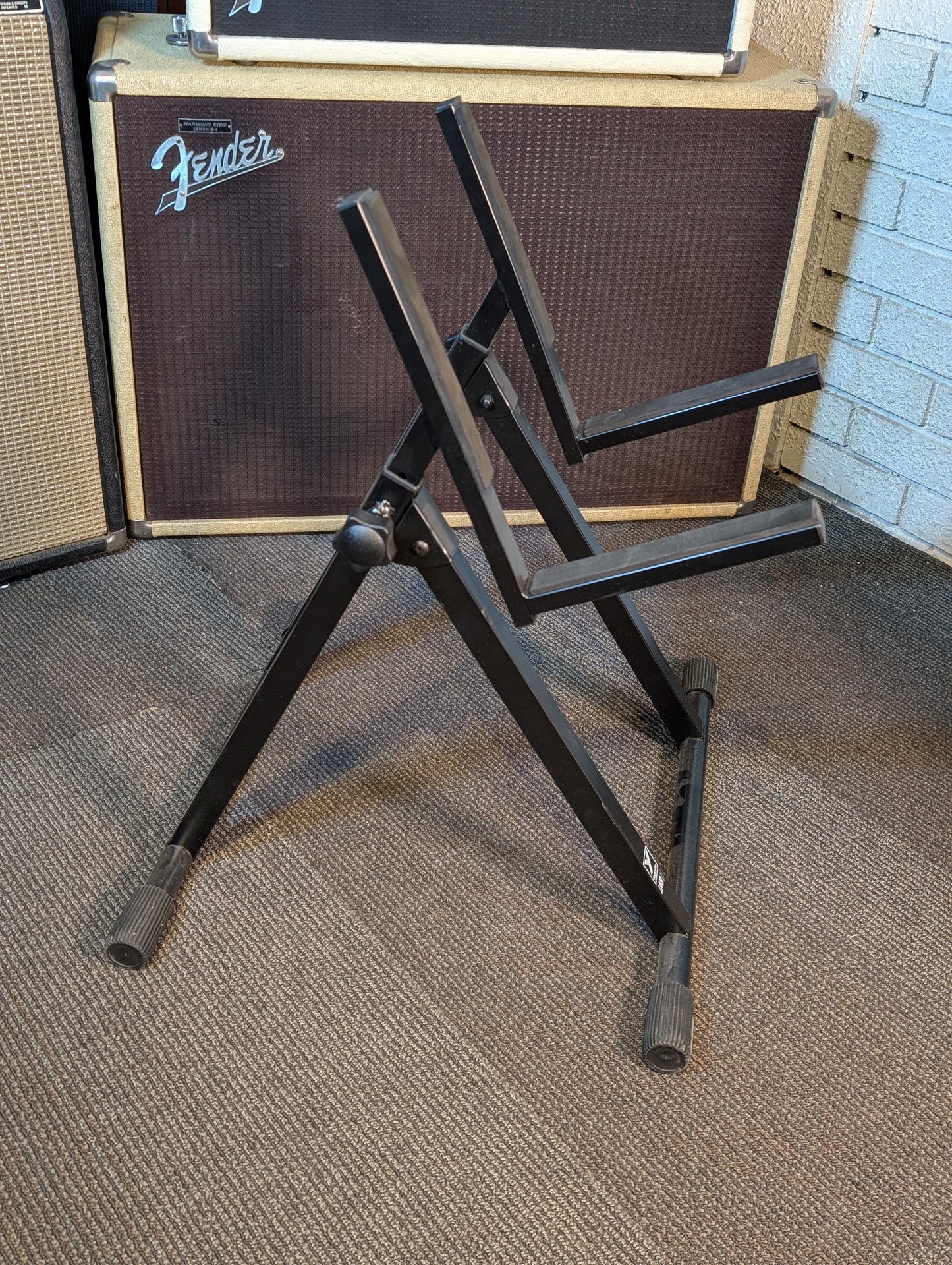 Yorkville IAS4 Amp Stand (Used)