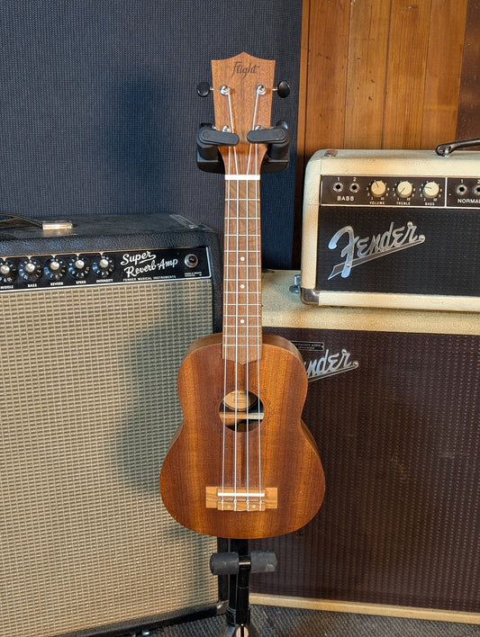 Flight Ukuleles NUS310 Soprano Ukulele w/Gig Bag - Natural (Used)
