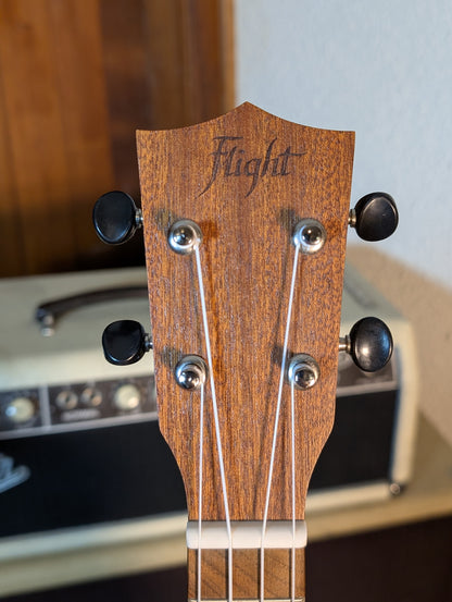 Flight Ukuleles NUS310 Soprano Ukulele w/Gig Bag - Natural (Used)