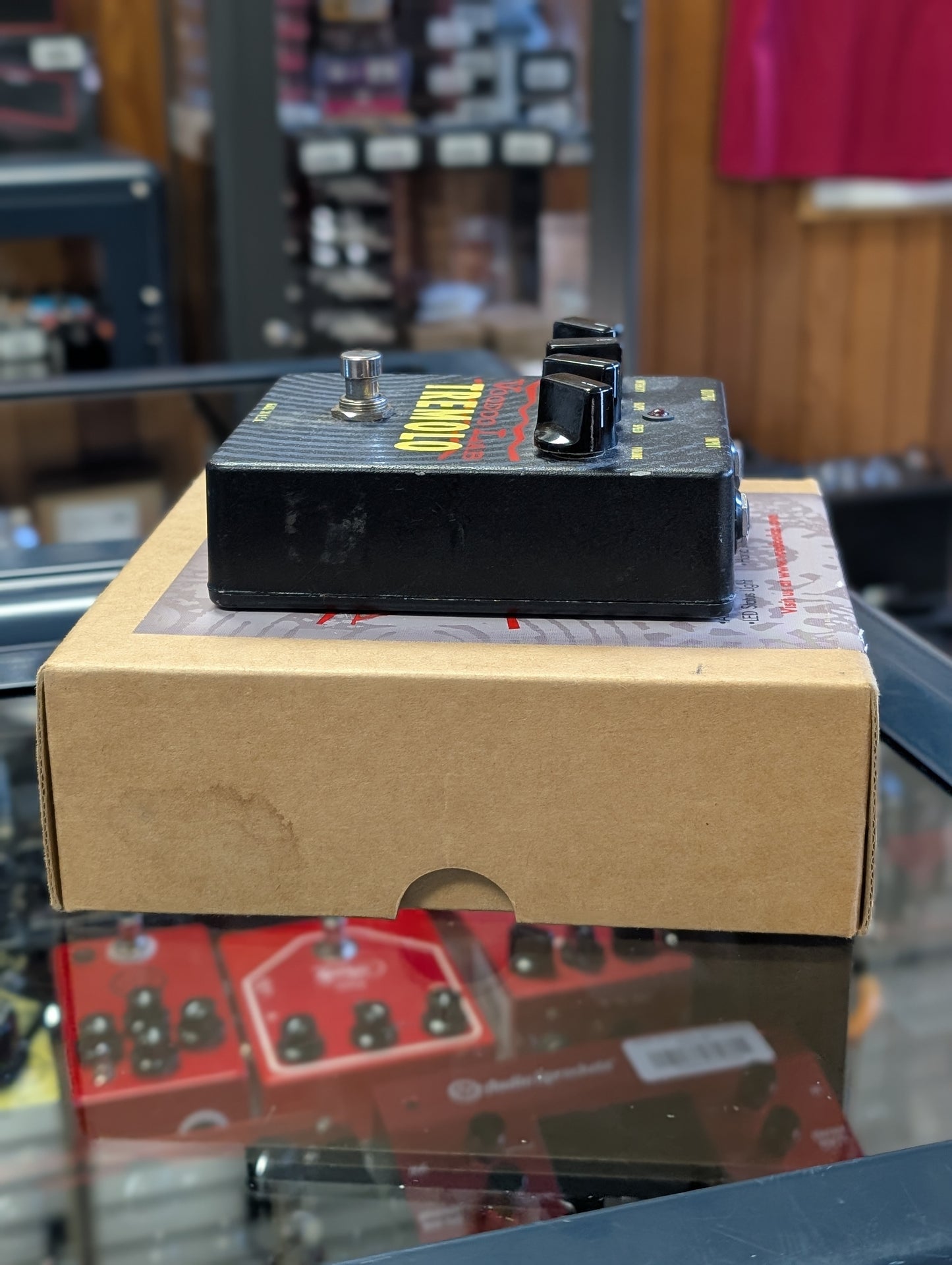 Voodoo Lab Tremolo Pedal w/Box (Used)