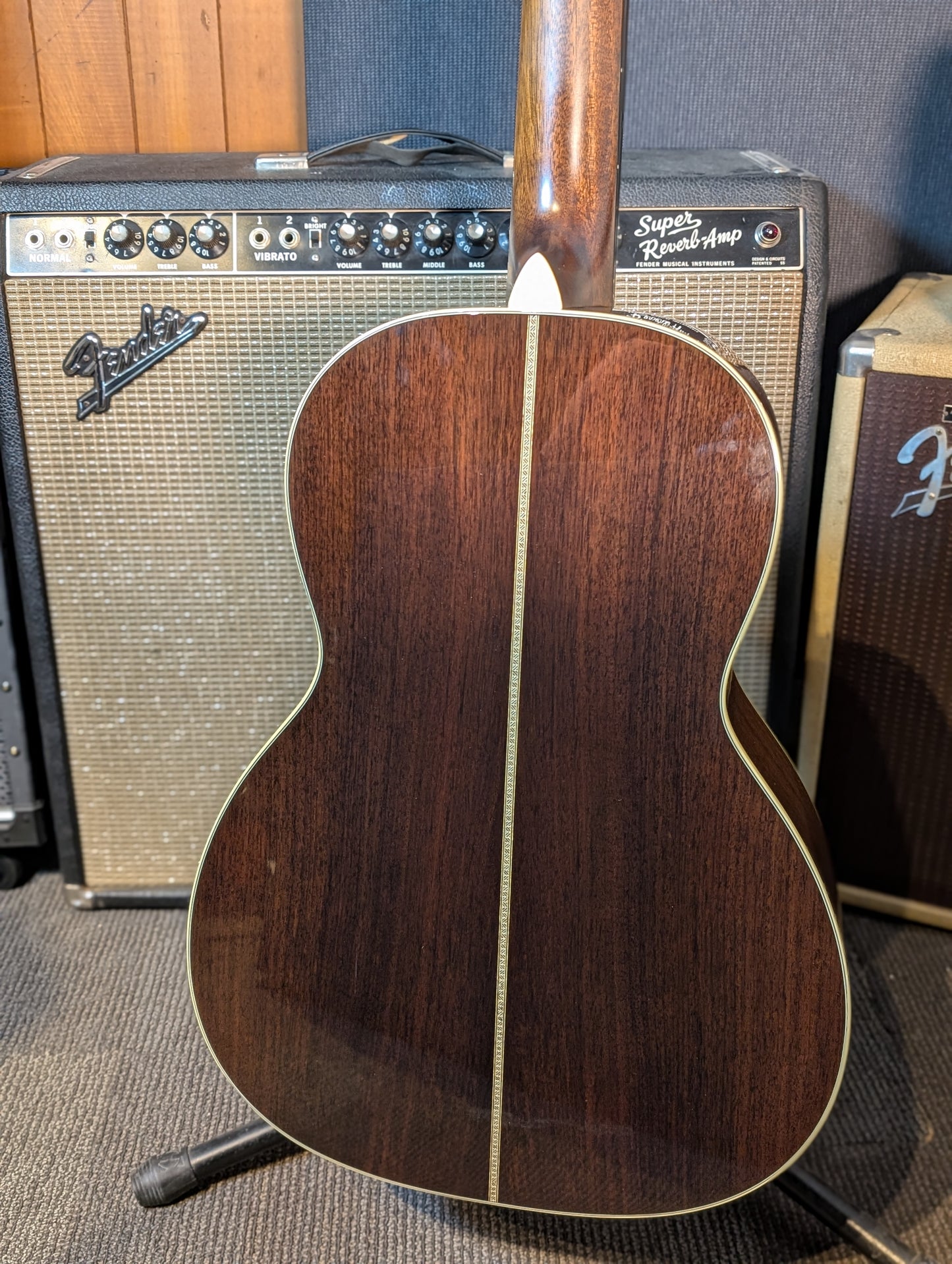 Eastman E20OO-TC Acoustic Guitar w/Case - Natural (B-Stock Serial #M2403014)