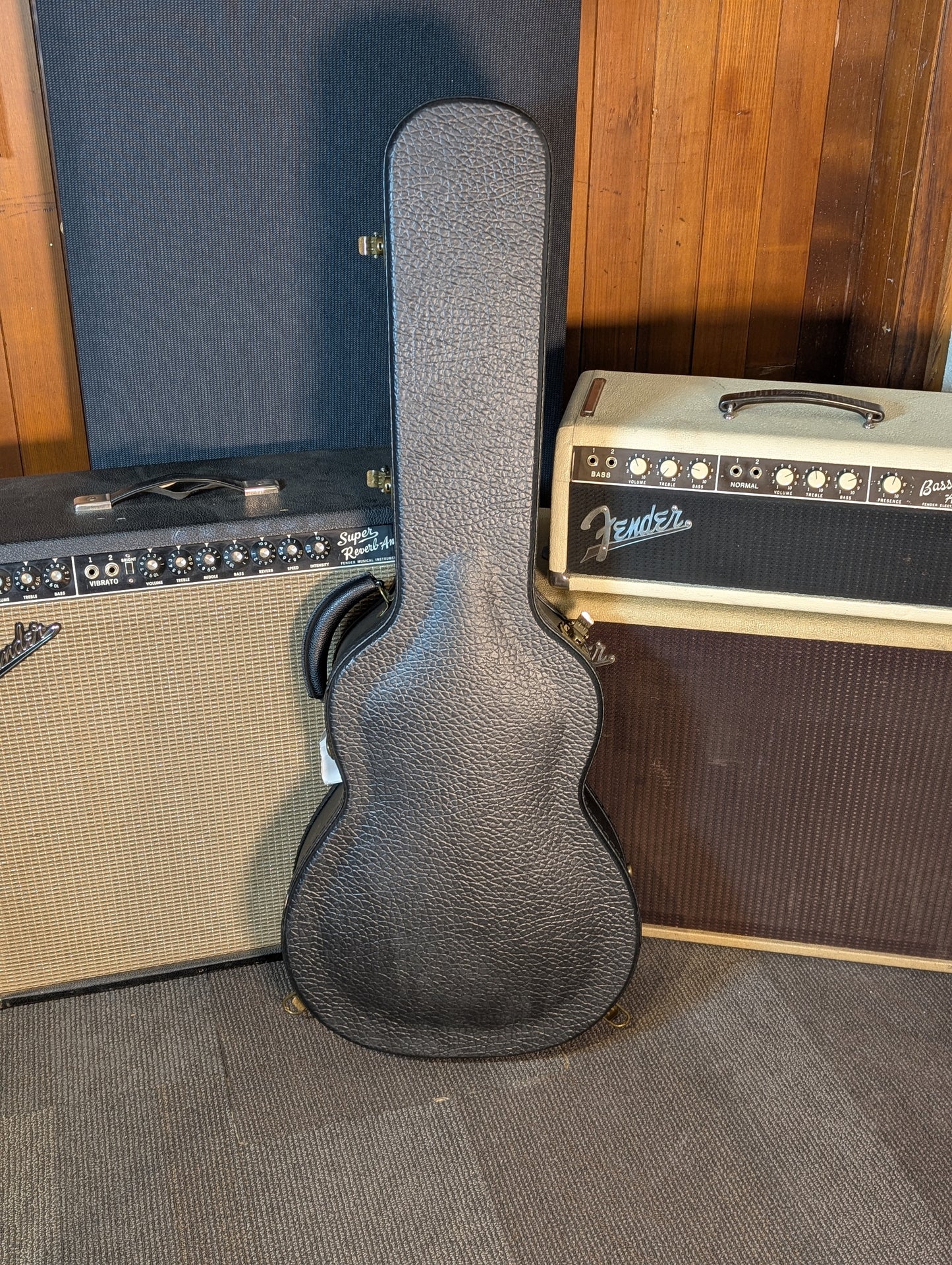 Eastman E20OO-TC Acoustic Guitar w/Case - Natural (B-Stock Serial #M2336571)