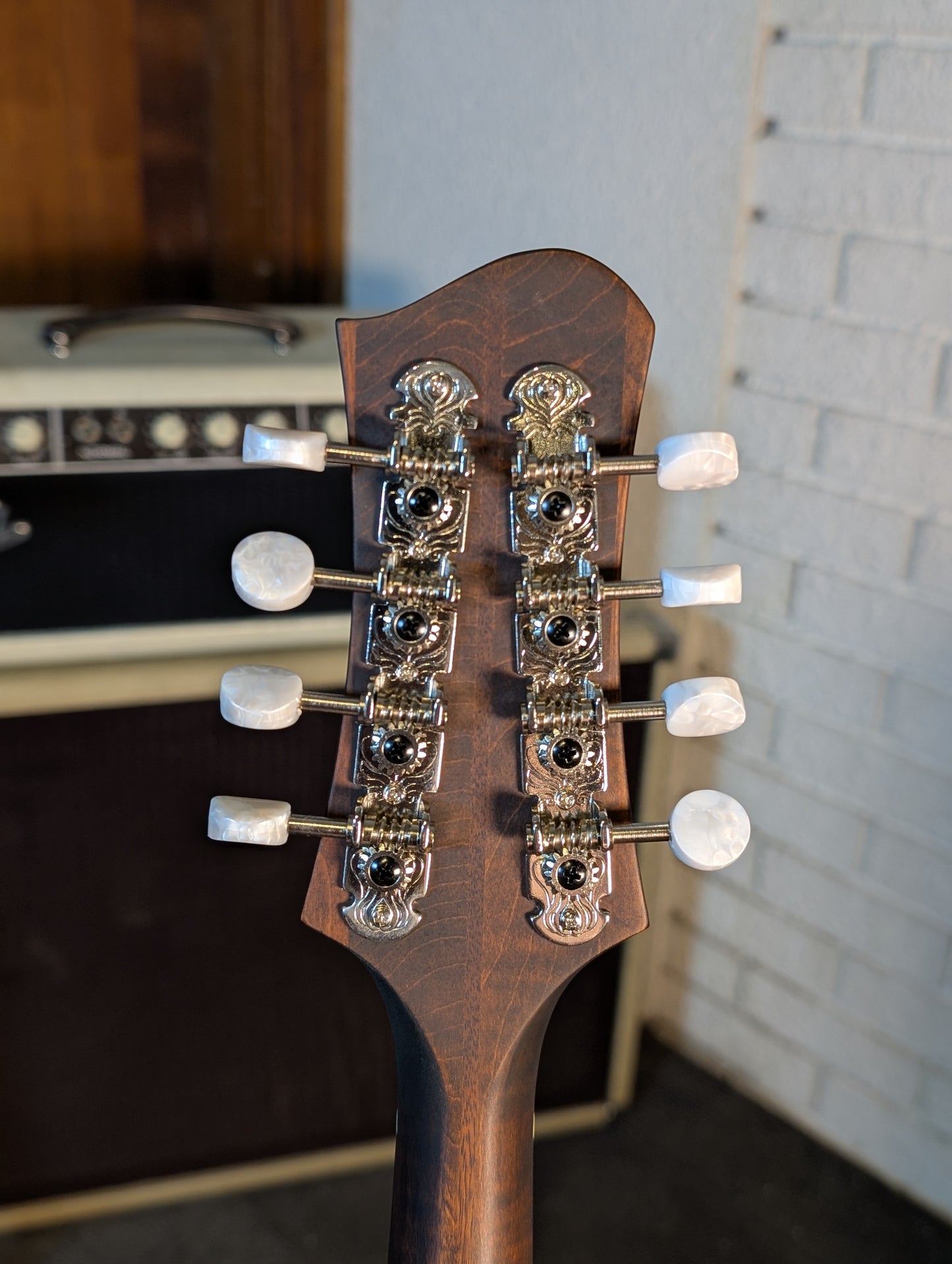 Eastman MD305L Left Handed A-Style Mandolin w/ Gig Bag - Classic Satin Finish (B-Stock Serial# N2302790)