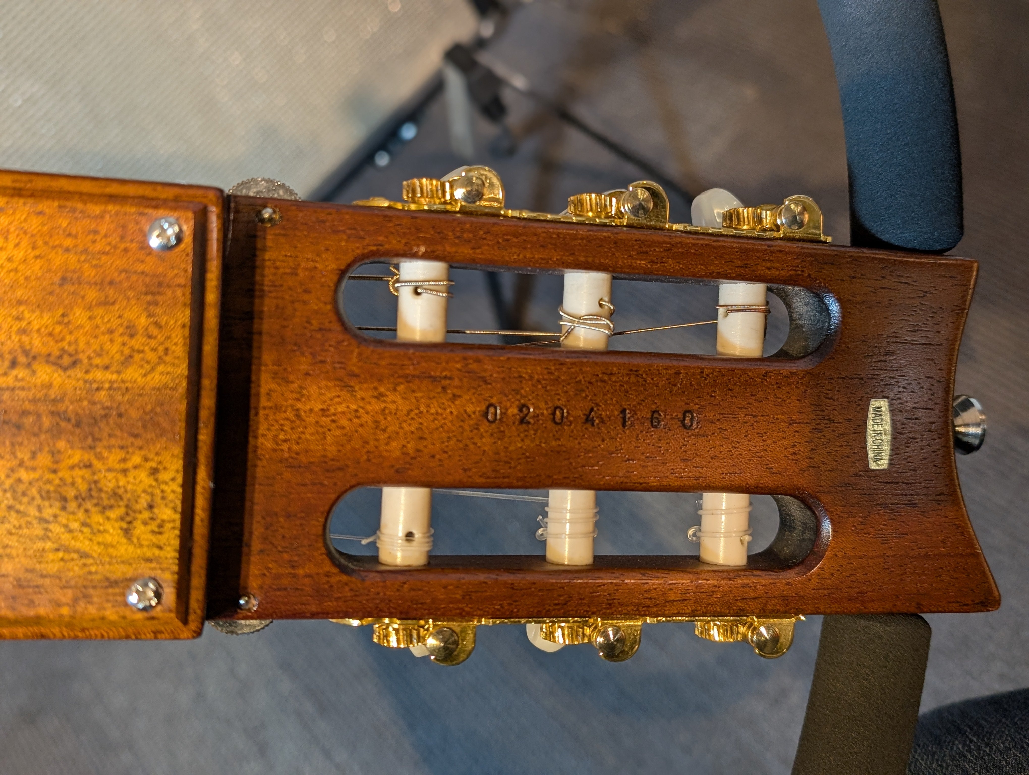 Aria AS-100C Sinsonido Travel Acoustic/Electric Classical Guitar w