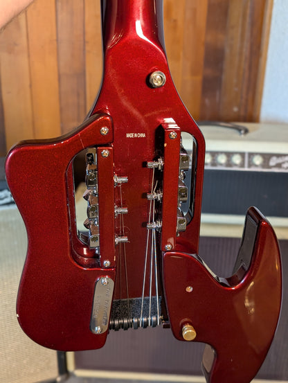 Traveler Speedster Standard Travel Electric Guitar w/Gig Bag - Red (Used)