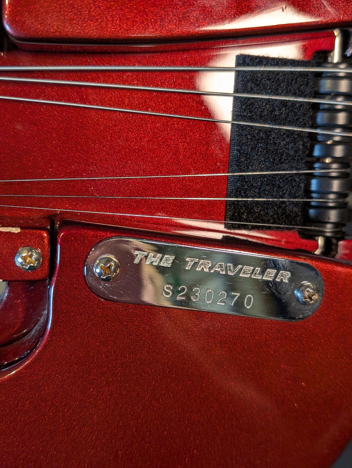 Traveler Speedster Standard Travel Electric Guitar w/Gig Bag - Red (Used)