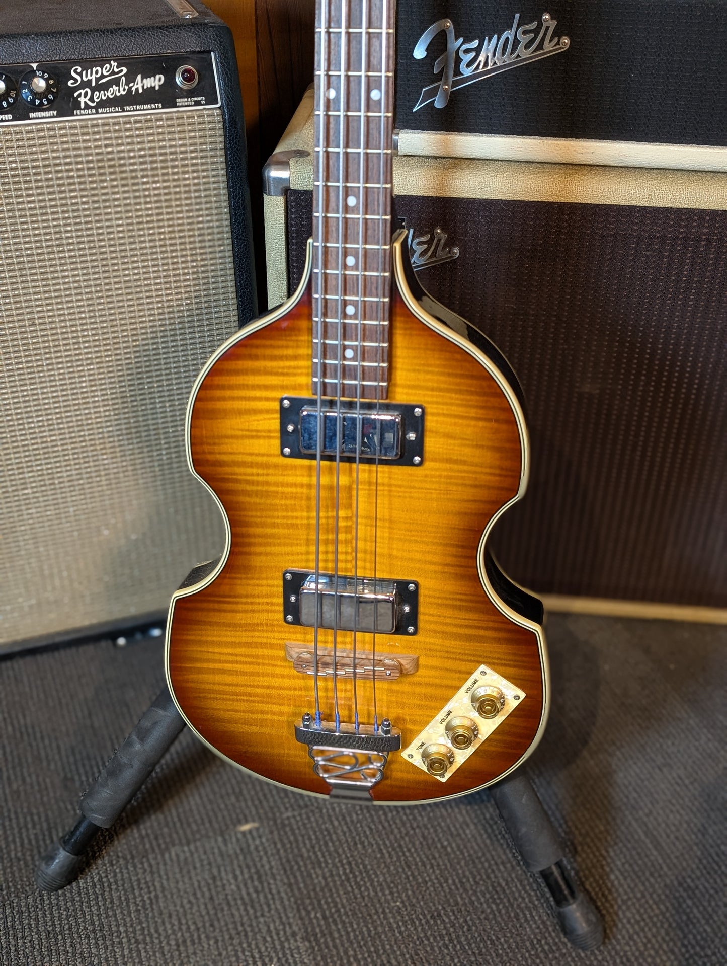 Epiphone Viola Short Scale 4-String Passive Bass Guitar w/Case - Vintage Sunburst (2003)