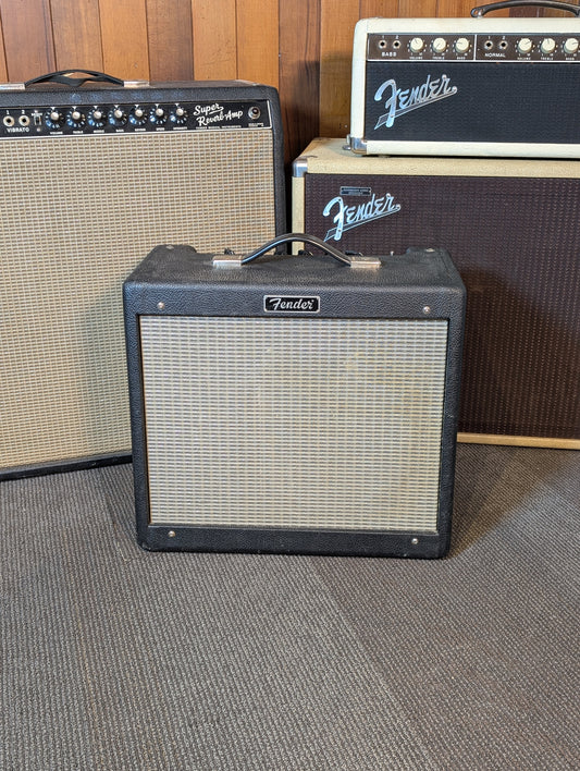 Fender Blues Jr. 1x12" 15w Guitar Combo Amplifier (2004)