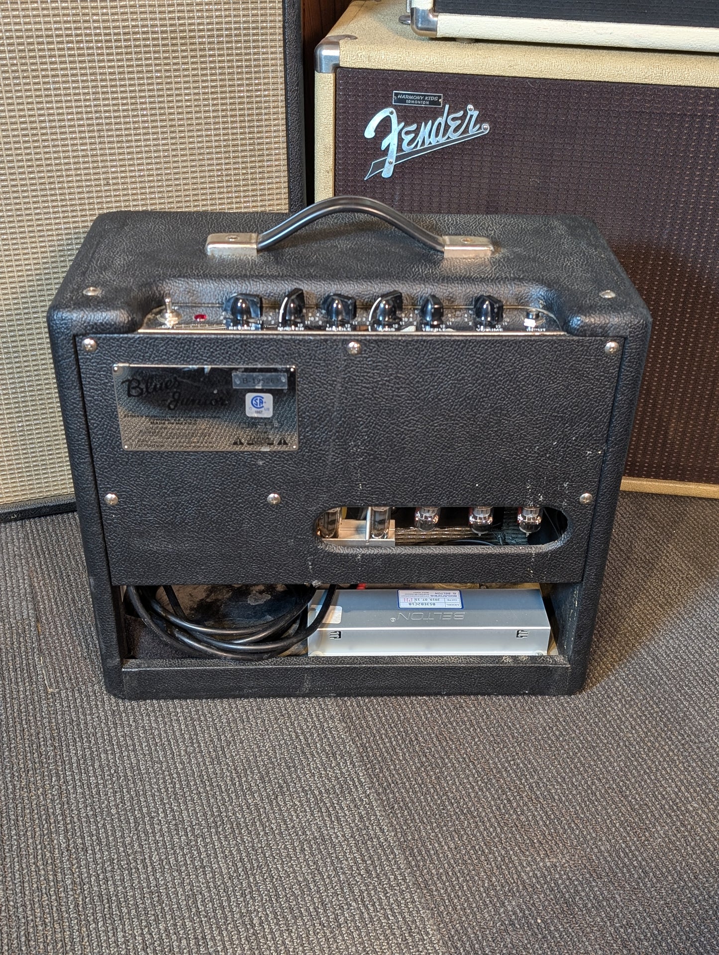 Fender Blues Jr. 1x12" 15w Guitar Combo Amplifier (2004)
