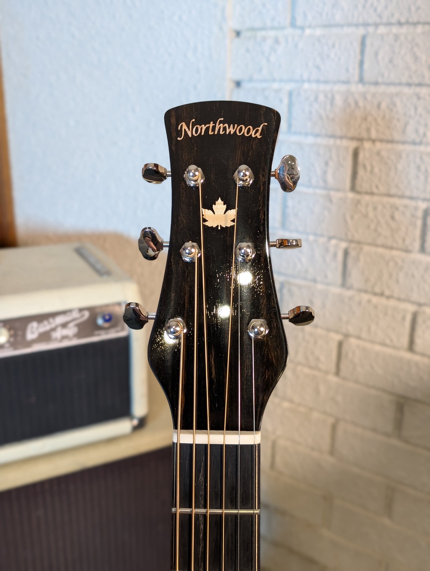 Northwood 70 Series 12-Fret L-00/VC Acoustic Guitar w/Case - Natural