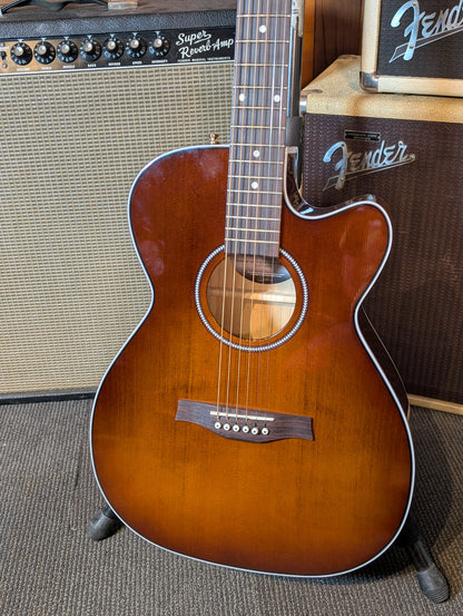 Seagull Performer CW Concert Hall Presys II Acoustic/Electric Guitar w/Gig Bag - Burnt Umber (Used)