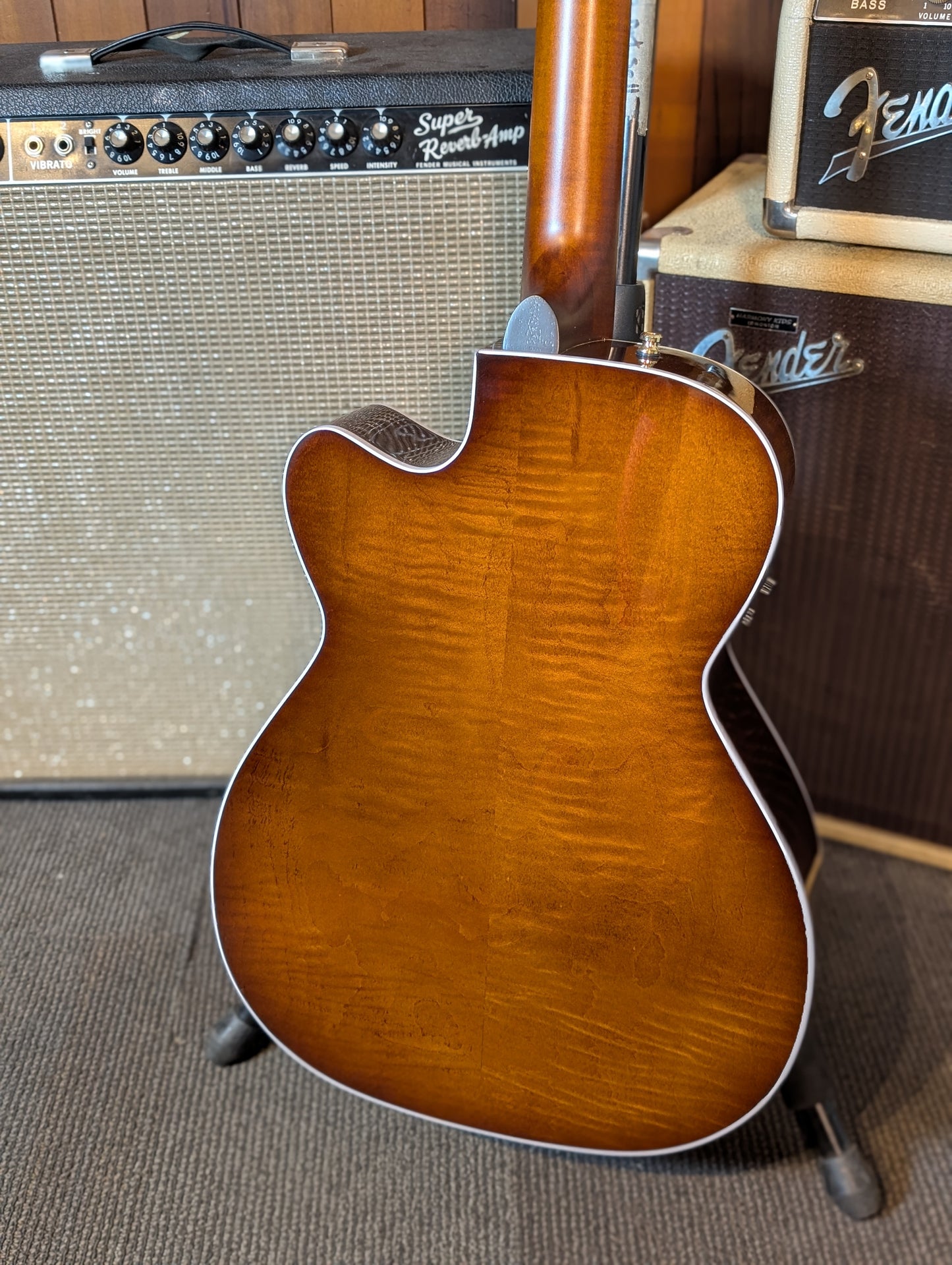 Seagull Performer CW Concert Hall Presys II Acoustic/Electric Guitar w/Gig Bag - Burnt Umber (Used)