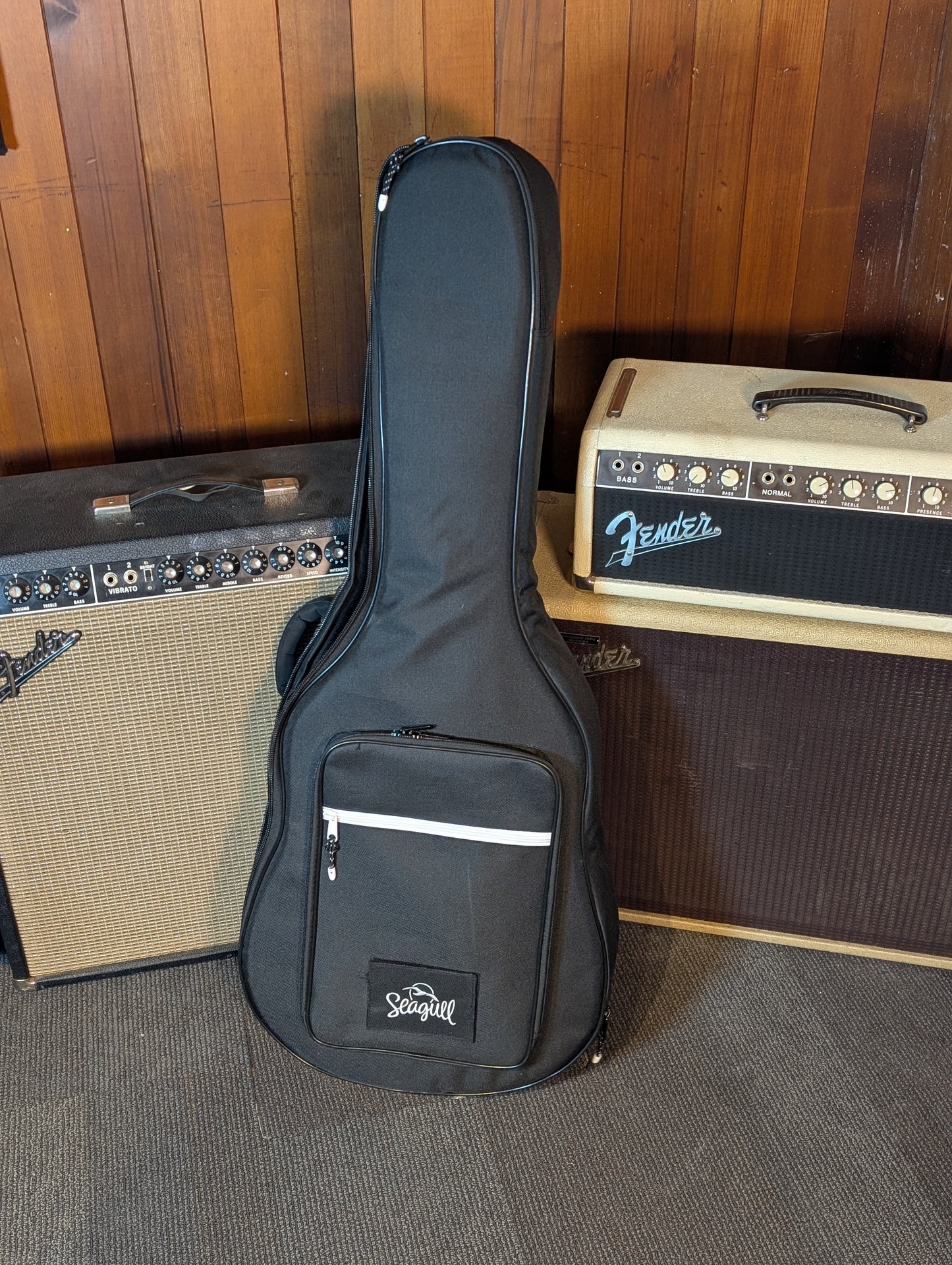 Seagull Performer CW Concert Hall Presys II Acoustic/Electric Guitar w/Gig Bag - Burnt Umber (Used)