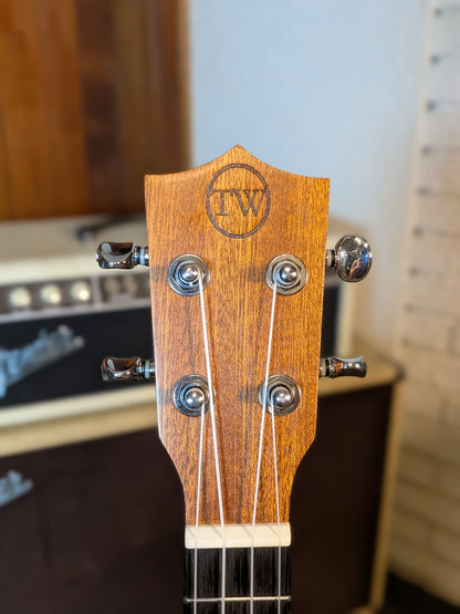 Twisted Wood Pioneer PI-100S Soprano Ukulele w/Case (Used)