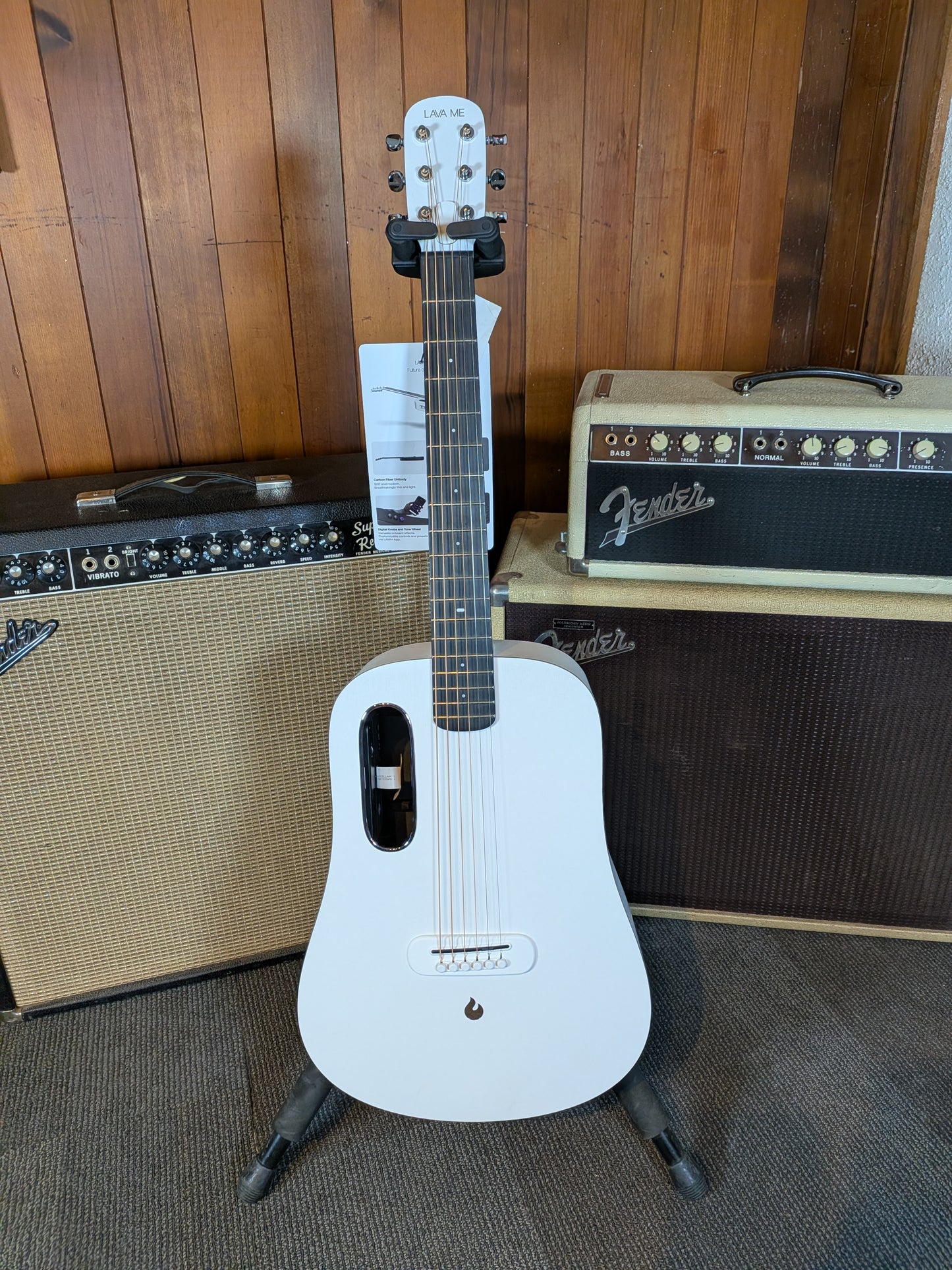 Lava Music ME Play AcousticElectric Guitar With Gig Bag & Charging Dock - Frost White (Demo)