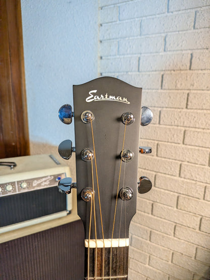 Eastman AC122-2CE Grand Auditorium Acoustic/Electric Guitar w/Gig Bag - Black (B-Stock Serial #M2300710)