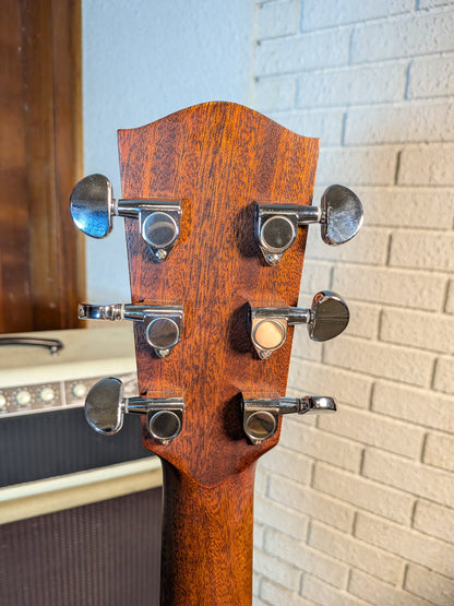 Eastman AC122-2CE Grand Auditorium Acoustic/Electric Guitar w/Gig Bag - Black (B-Stock Serial #M2300710)