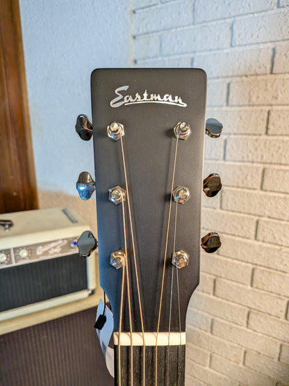 Eastman E1D Dreadnought Acoustic Guitar w/Gig Bag - Classic Finish (Serial #M2438115)