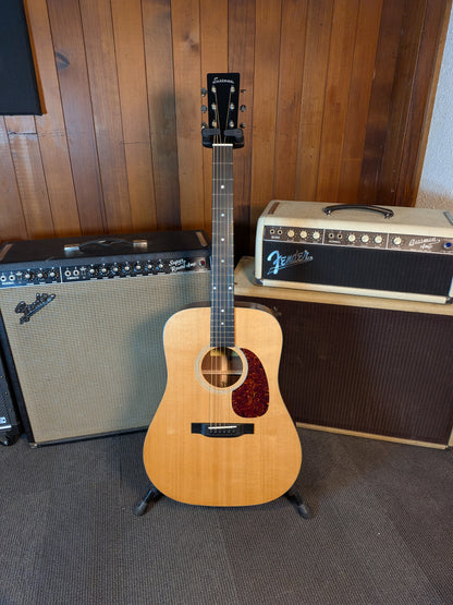 Eastman E1D Dreadnought Acoustic Guitar w/Gig Bag - Natural (B-Stock Serial #M2128396)