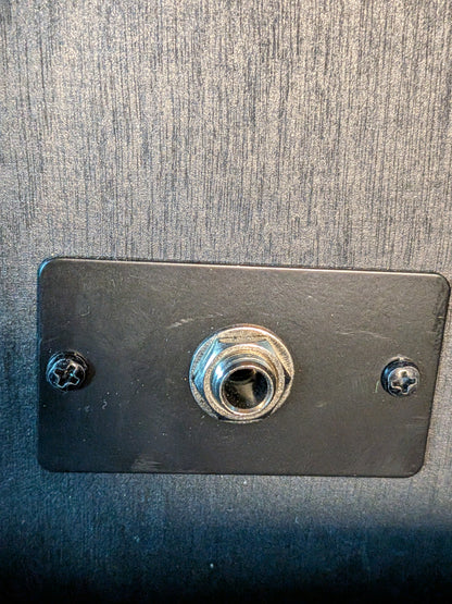 Quilter Block Dock 10TC Speaker Cabinet w/Cover (Used)