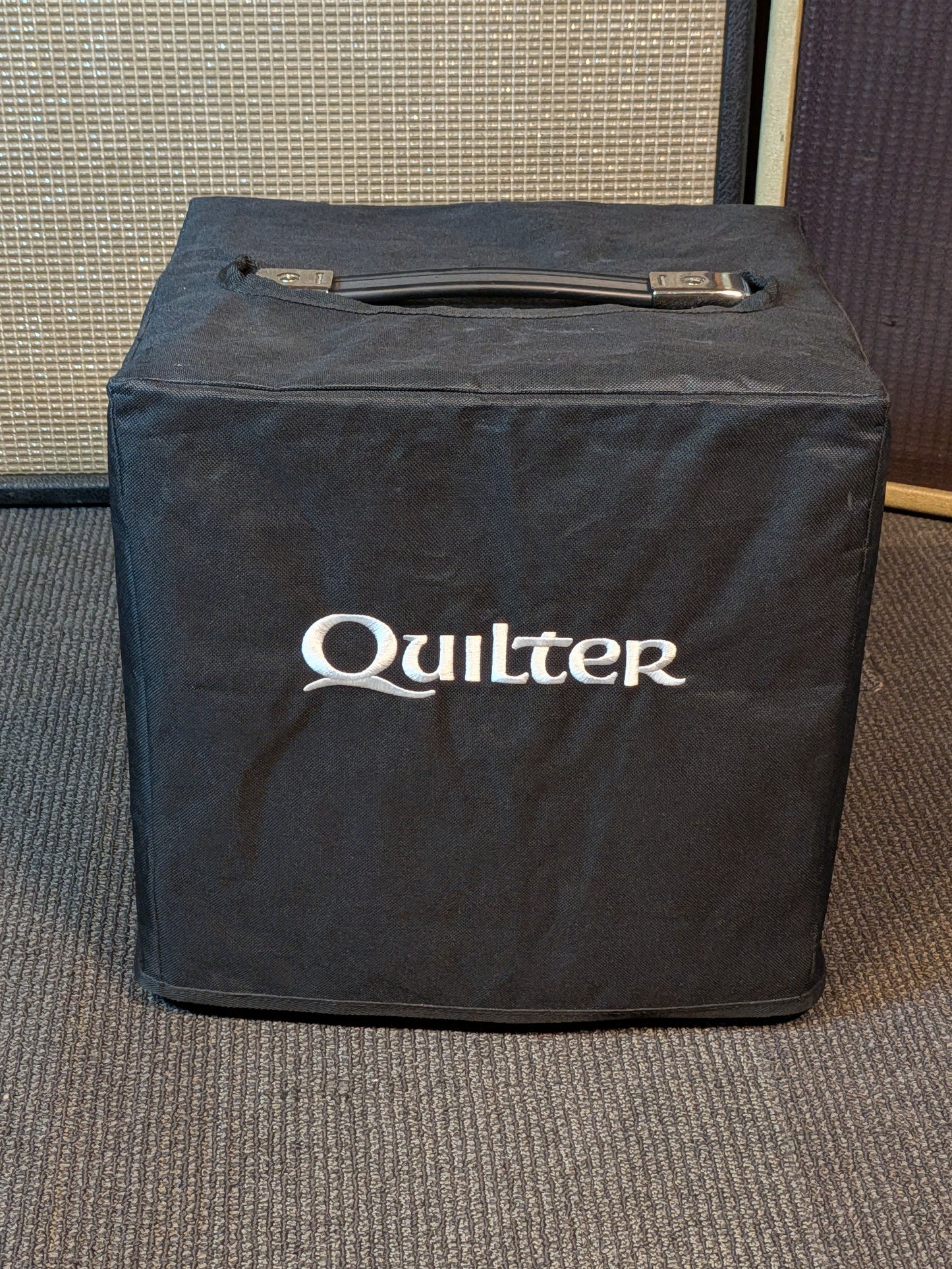 Quilter Block Dock 10TC Speaker Cabinet w/Cover (Used)