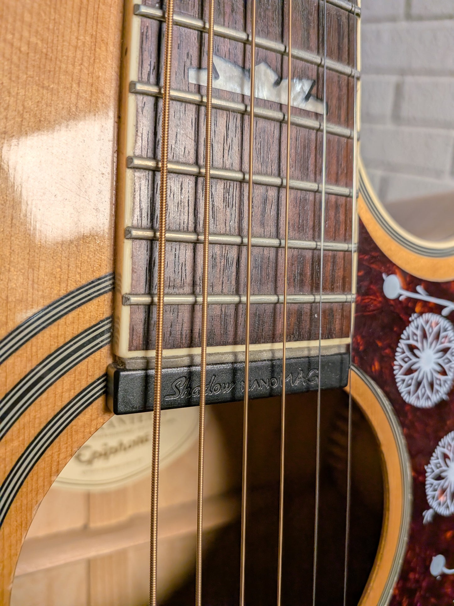 Epiphone EJ-200CE Acoustic/Electric Guitar w/Case - Natural (2009)