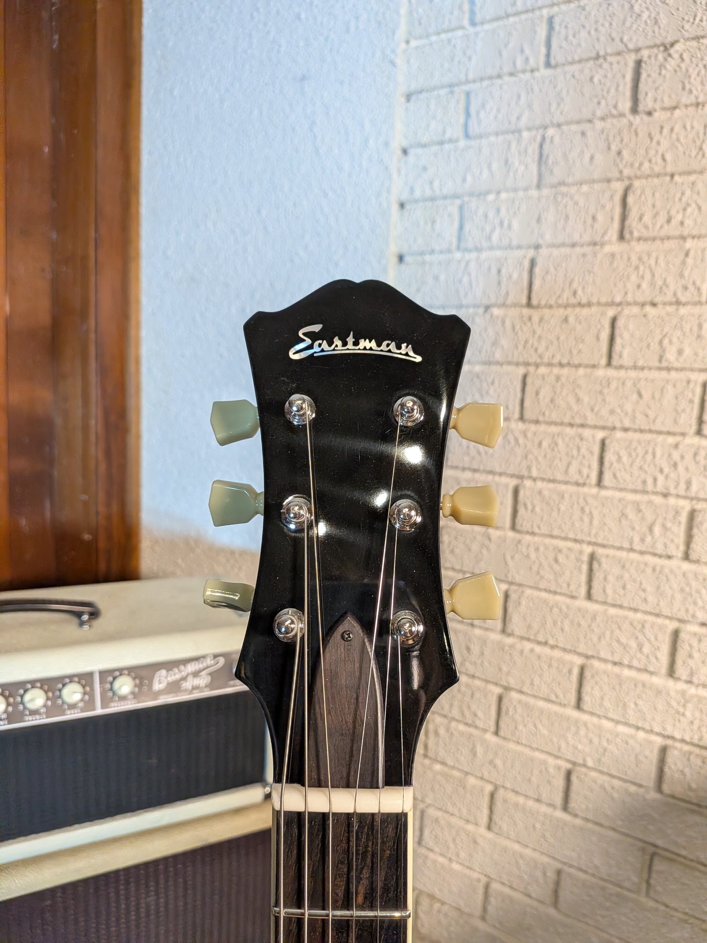 Eastman T386 Thinline Semi-Hollow Body Electric Guitar w/Case - Sunburst (B-Stock Serial #P2402123)