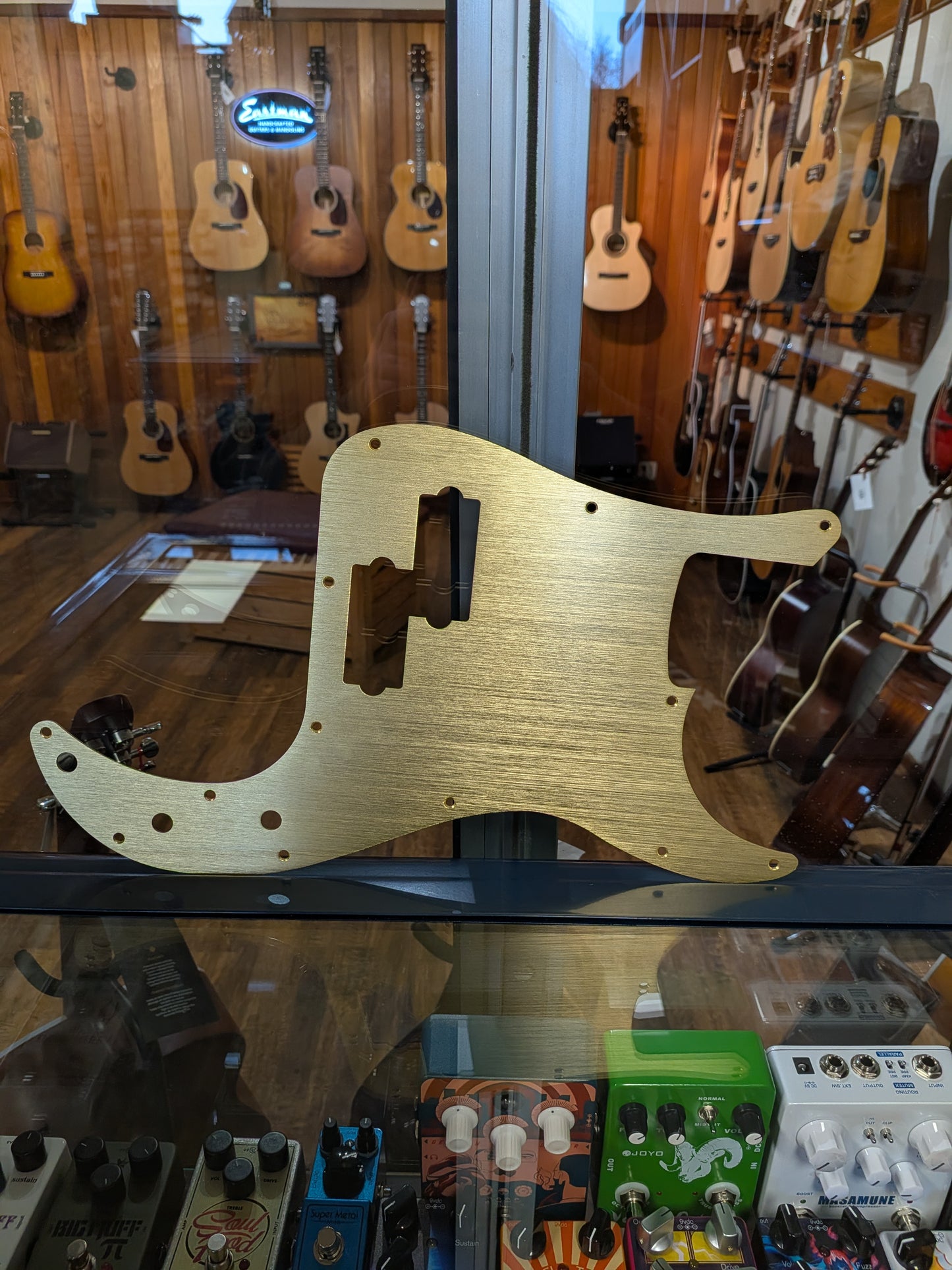 More Better Gold Anodized Aluminium Pickguard - 13 Hole, 4-String