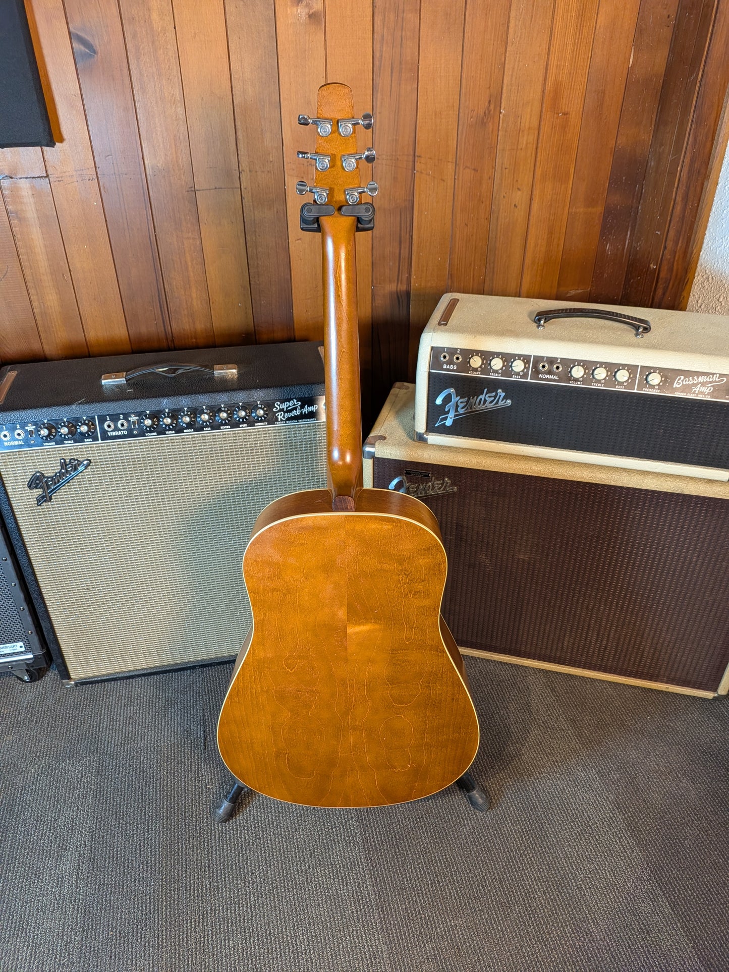 Seagull Entourage Rustic Dreadnought Acoustic Guitar w/Case - Sunburst (Used)
